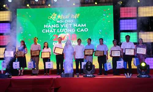 HINH HOI CHO CAP NHAT.jpg