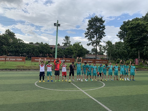 đá bóng lần 3 - 4.jpg