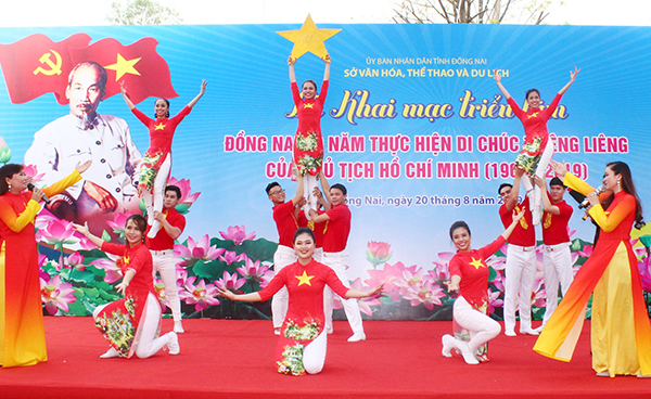 di chúc bác 2.1.JPG