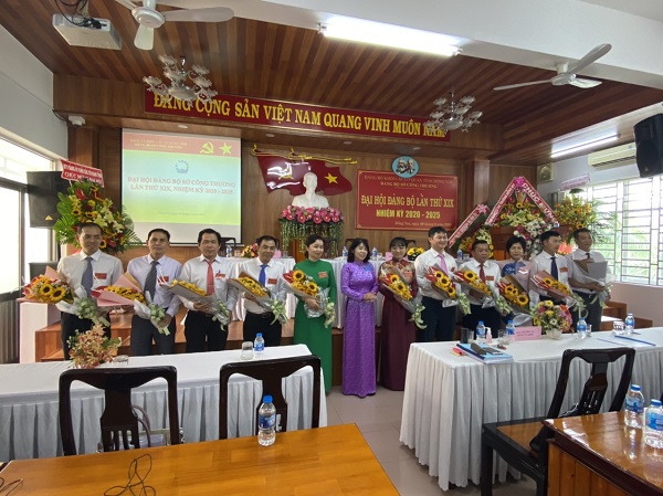 10032020-DH dang 2-2020.jpg