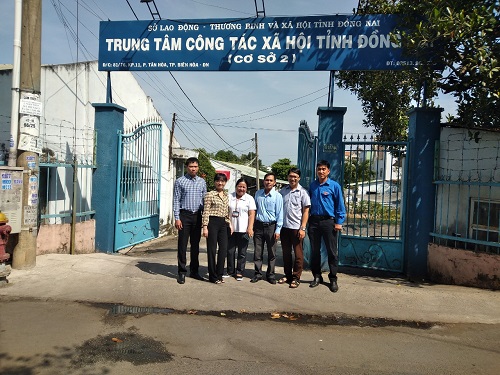 Tặng quà tết 2021 - 1-8.jpg