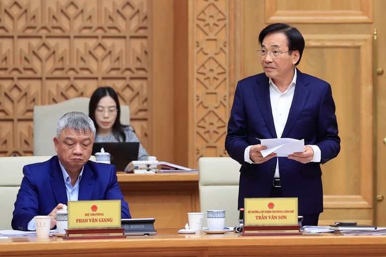 Thủ tướng: Quyết liệt triển khai Nghị quyết Đại hội XIV của Đảng với trách nhiệm cao nhất, hiệu quả là thước đo- Ảnh 5.