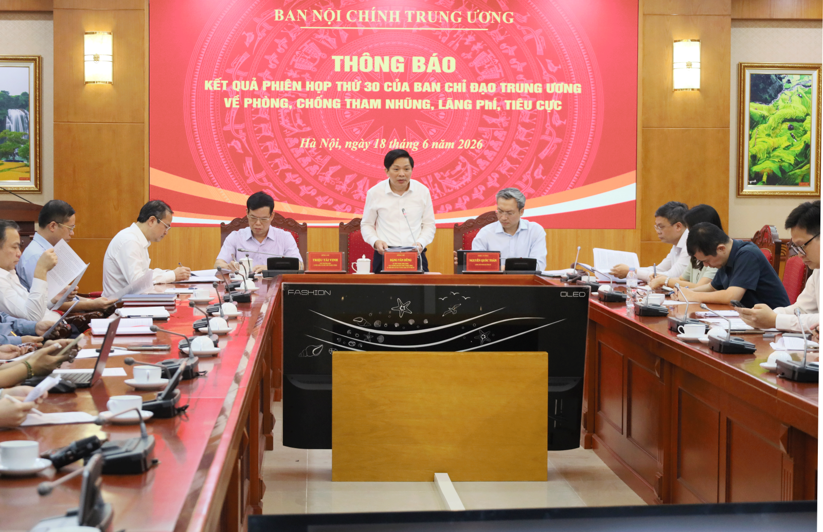 https://dangcongsan.vn/upload/2006988/fck/huyennt/1---NC.png